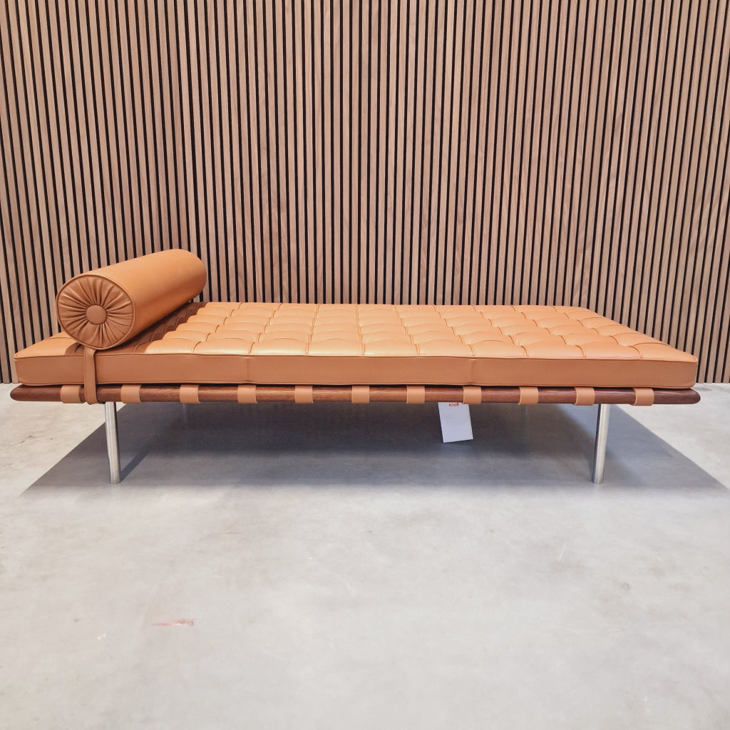 Knoll Barcelona Daybed - Volo Tan