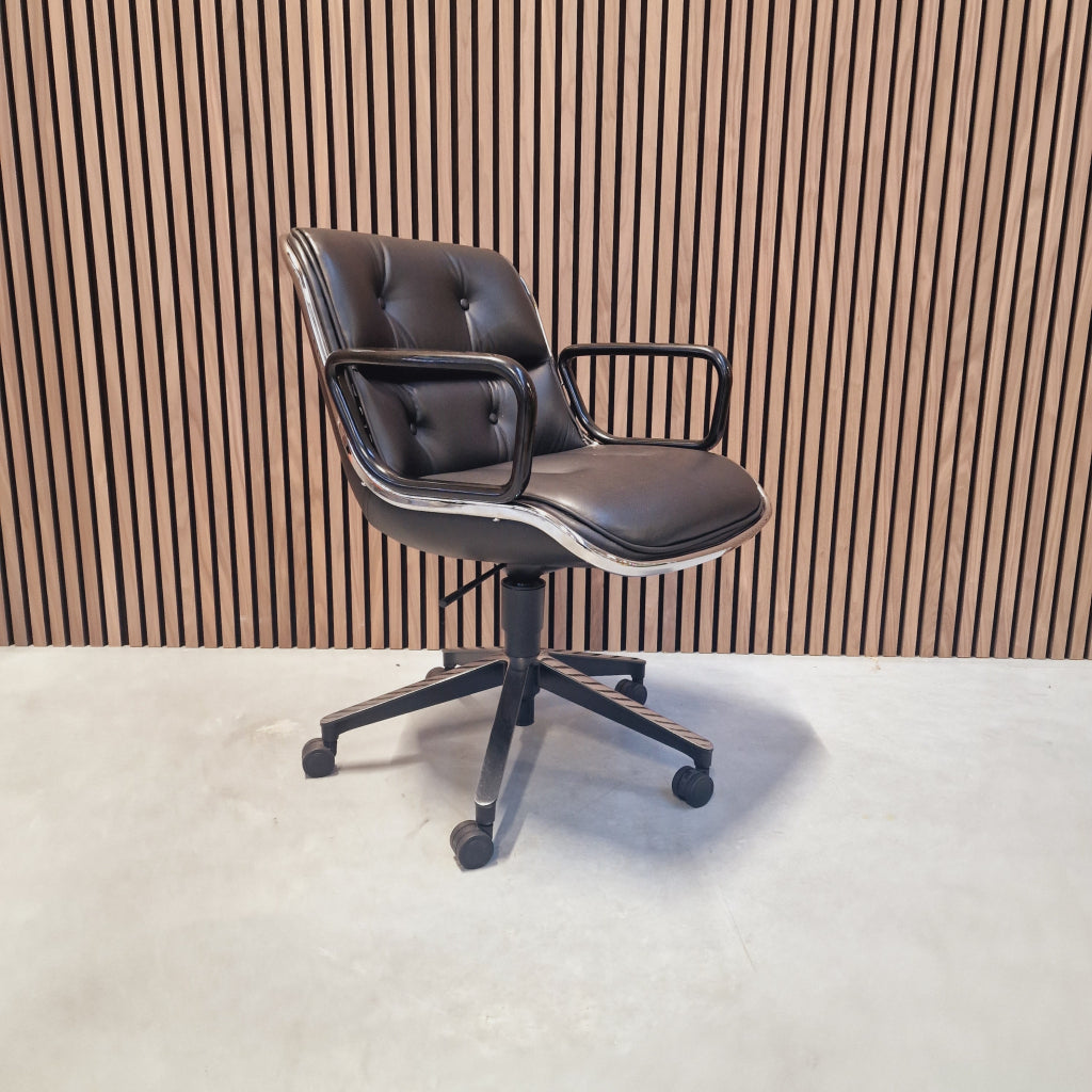 Knoll Pollock executive chair