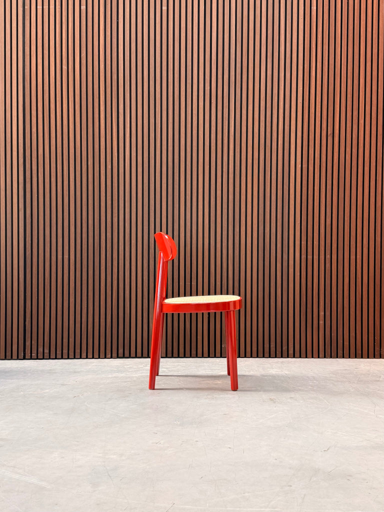 Thonet 118 - Hoogglans Red