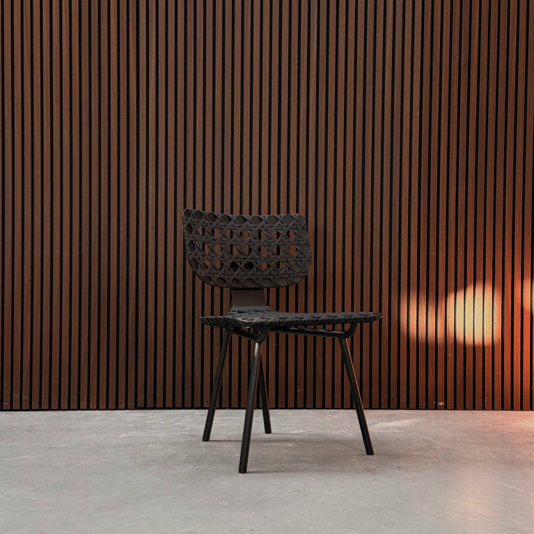 ClassiCon Aërias Chair – Black