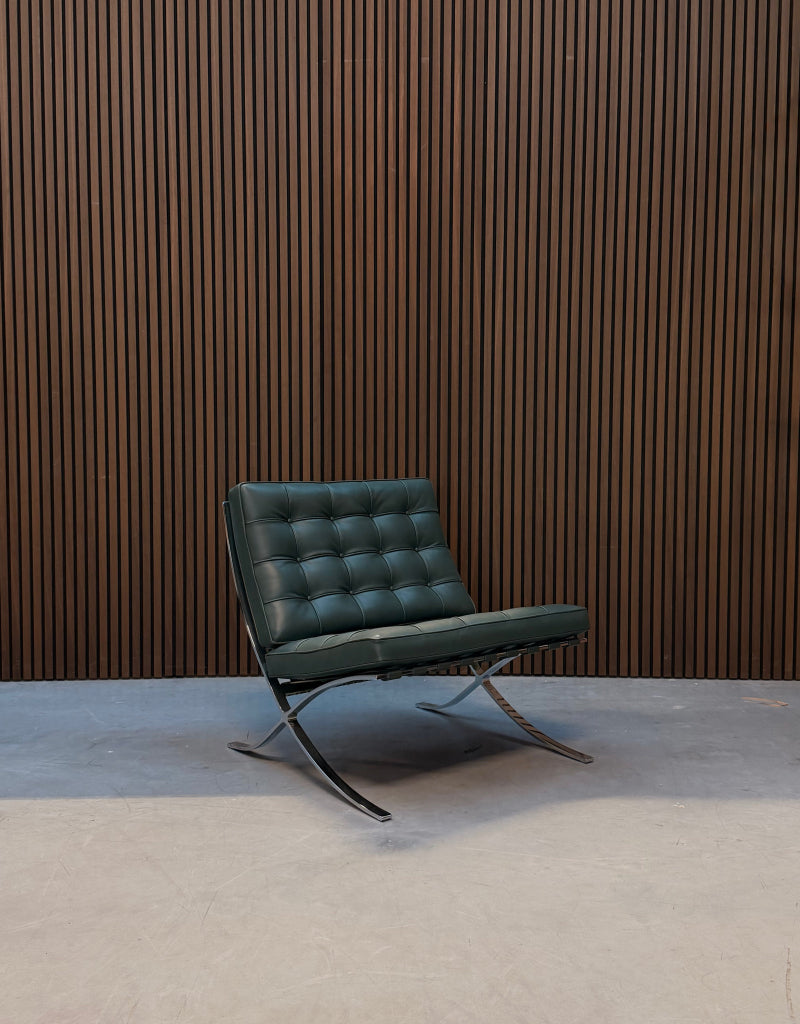 Knoll Barcelona chair - Bauhaus green