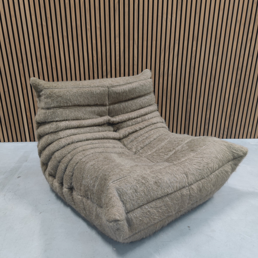 Ligne Roset Togo Fireside Chair 1-zits | Kieffer Feral Terra