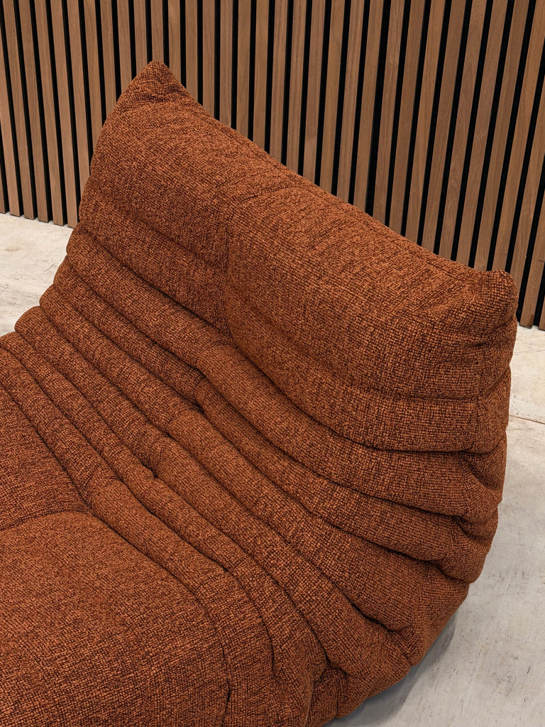 Ligne Roset Togo Fireside Chair 1-zits | Rood Woolblend