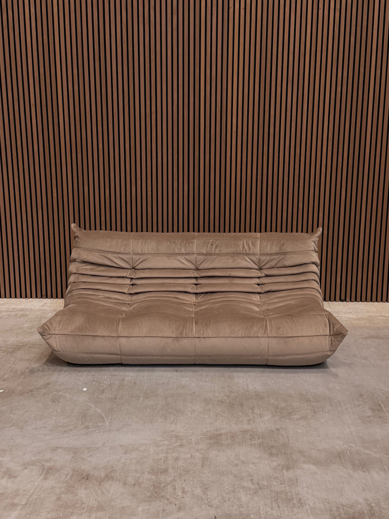 Ligne Roset Togo Large Settee 3-zits | Bruin Velvet
