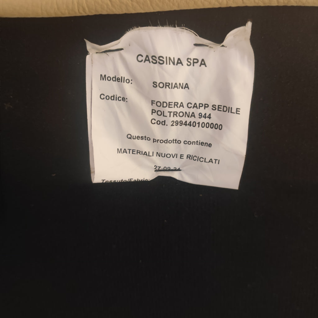 Cassina Soriana - tweezitsbank in Extra leer (cat Z) Zwart