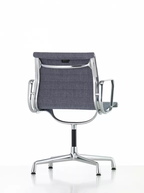 Vitra EA 104 chair