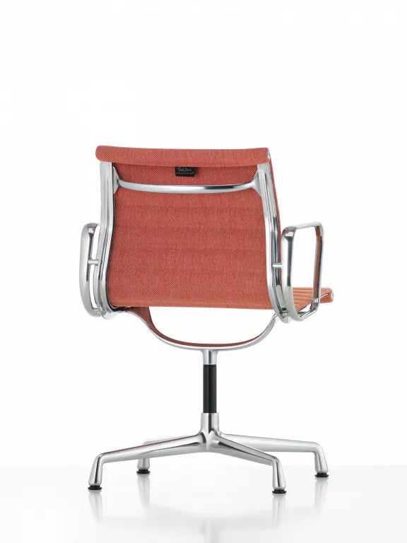 Vitra EA 104 chair