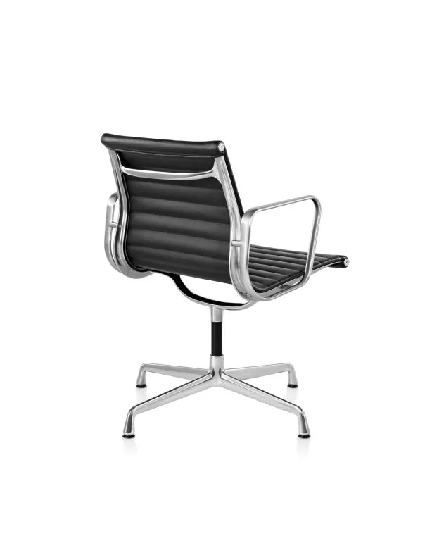 Vitra EA 108 stoel