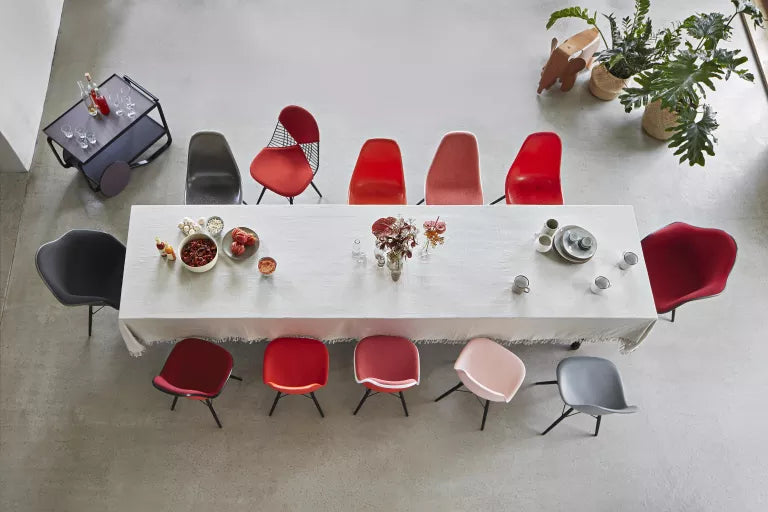 Vitra Eames DSW stoel zwart esdoorn onderstel