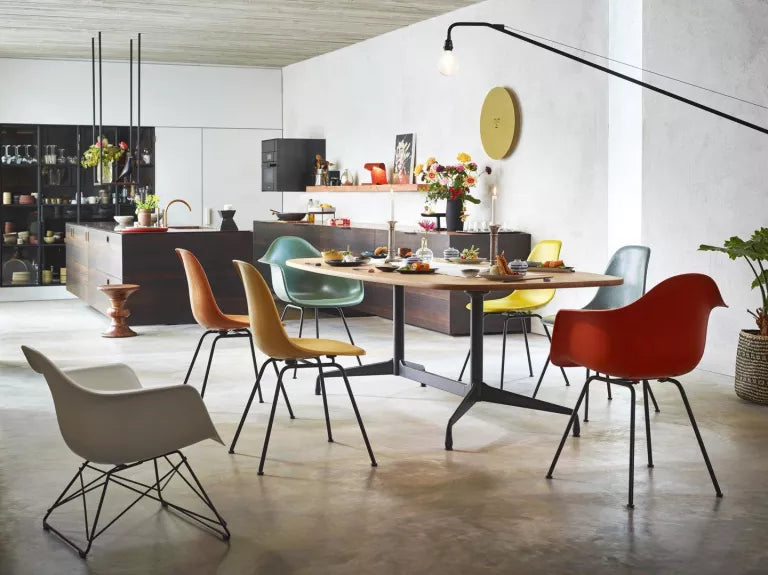 Vitra Eames DSX Fiberglass stoel zwart onderstel