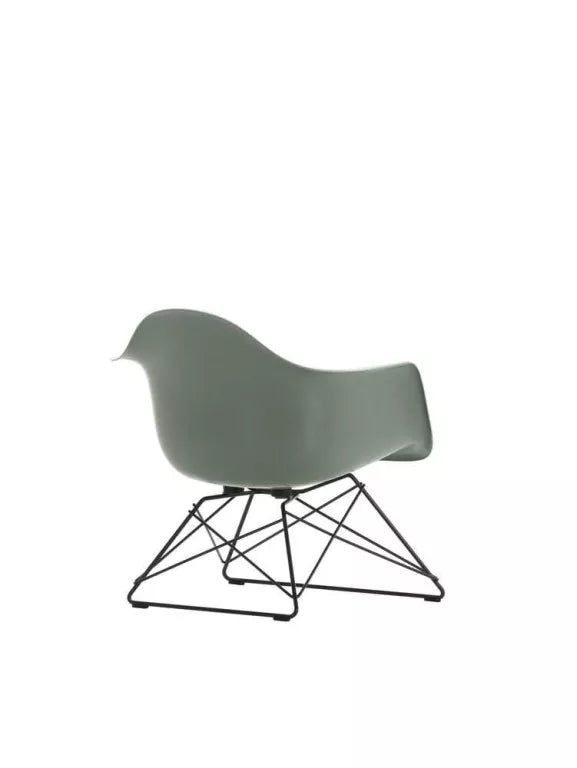 Vitra Eames LAR Fiberglass loungestoel zwart