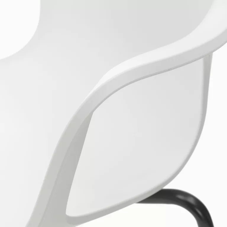 Vitra HAL RE armchair basic dark onderstel