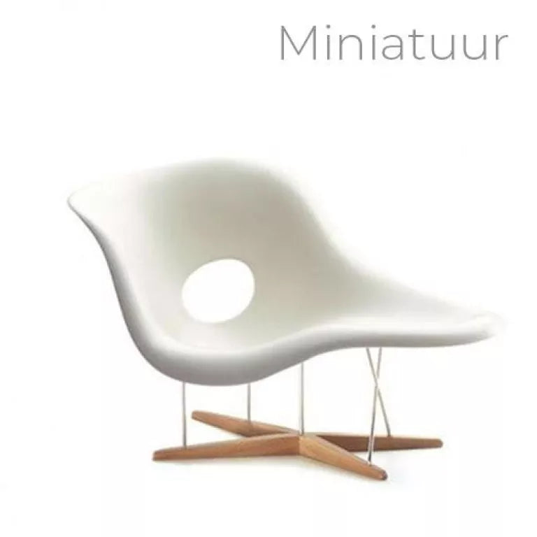 Vitra La Chaise miniatuur