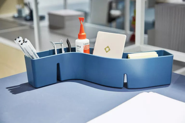 Vitra S-Tidy pen tray