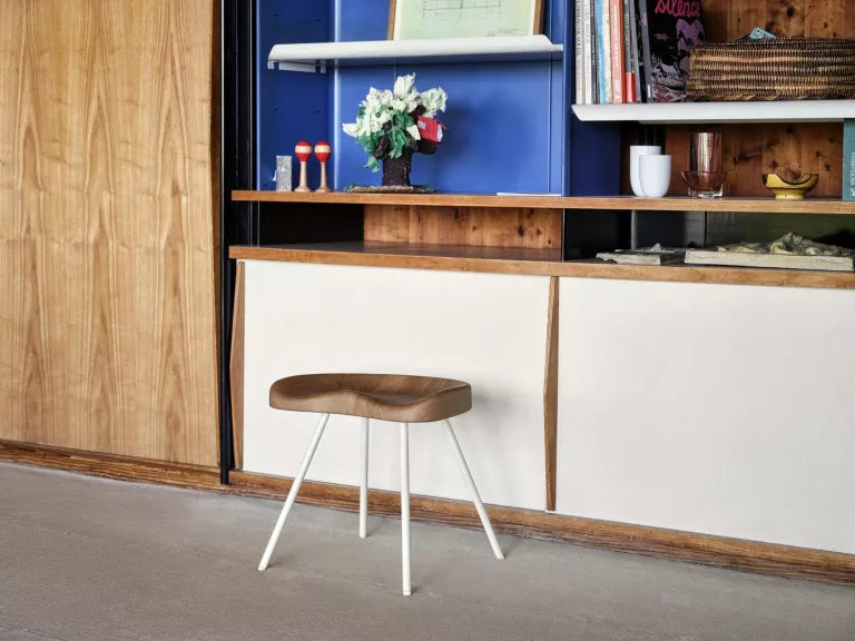 Vitra Tabouret 307 stool solid oak