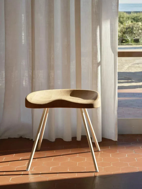 Vitra Tabouret 307 kruk massief eiken