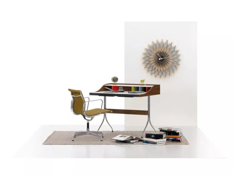 Vitra Tripod Clock klok