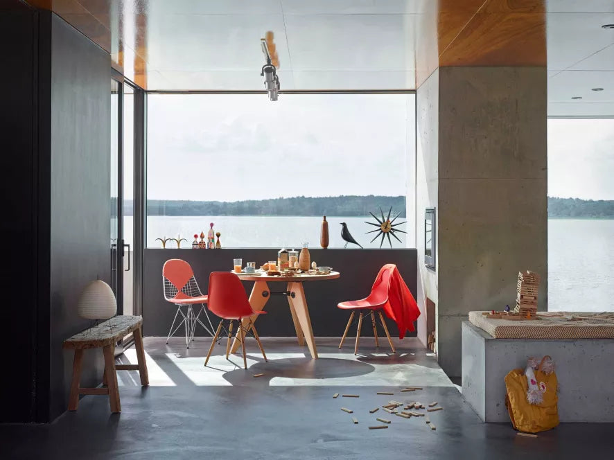 Vitra Eames DSW stoel met essen onderstel